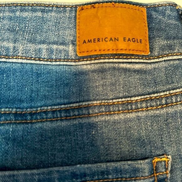 American Eagle Distressed Denim Mini Skirt Size 20 - Picture 9 of 9